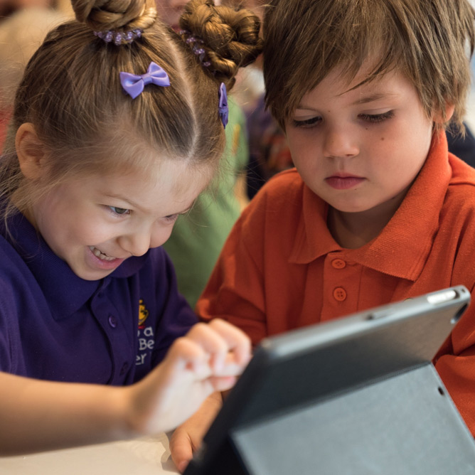 Ella Try Burnside Previews 94